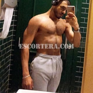 escorts - Boys - Marinheiro - 
"Discreto, educado e com atendimento de qualidade. Se você busca momentos agradáveis e sem pressa, chegou ao perfil certo."

Quer que eu escreva outro com um tom diferente — mais direto, romântico ou sensual?